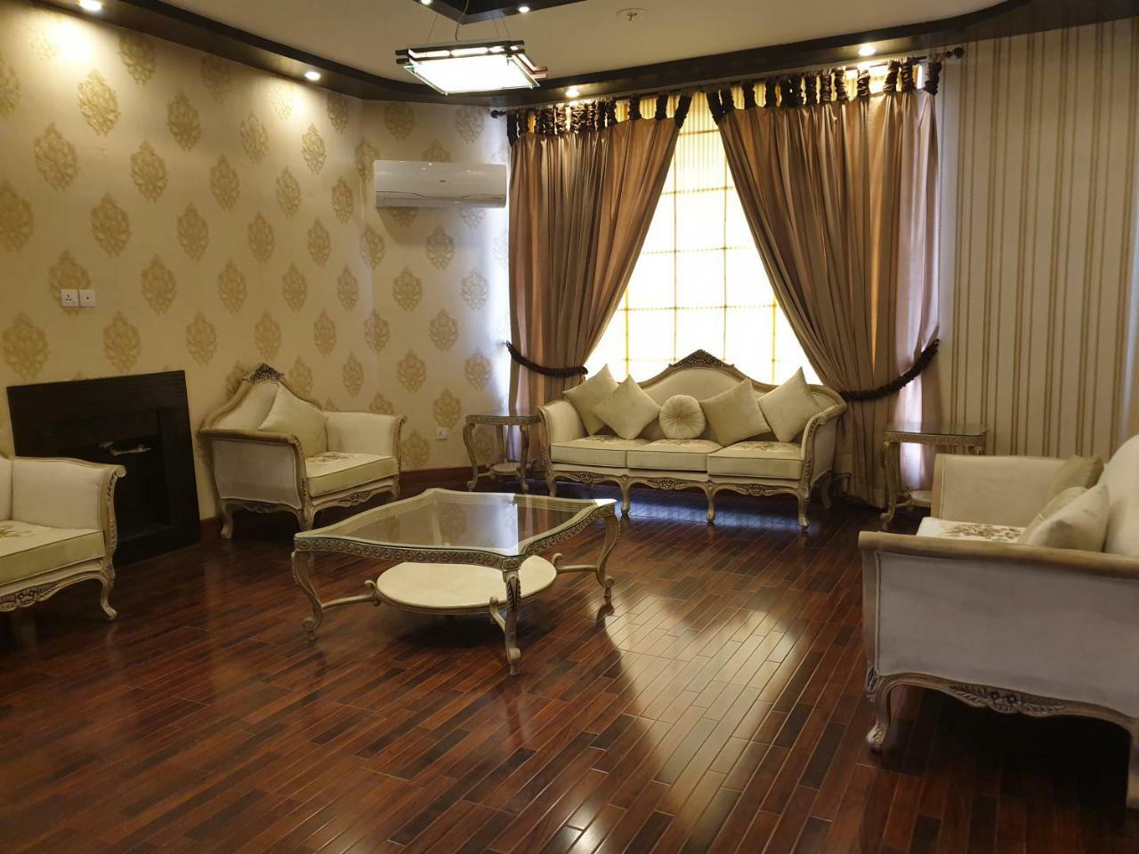 Royal Villa F-10/2 伊斯兰堡 外观 照片